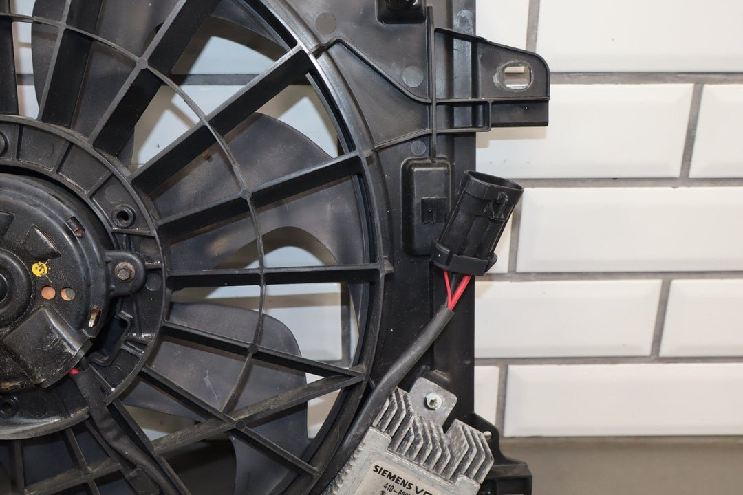 2006 - 2013 Chevrolet Corvette C6 - Cooling Fan 15819952