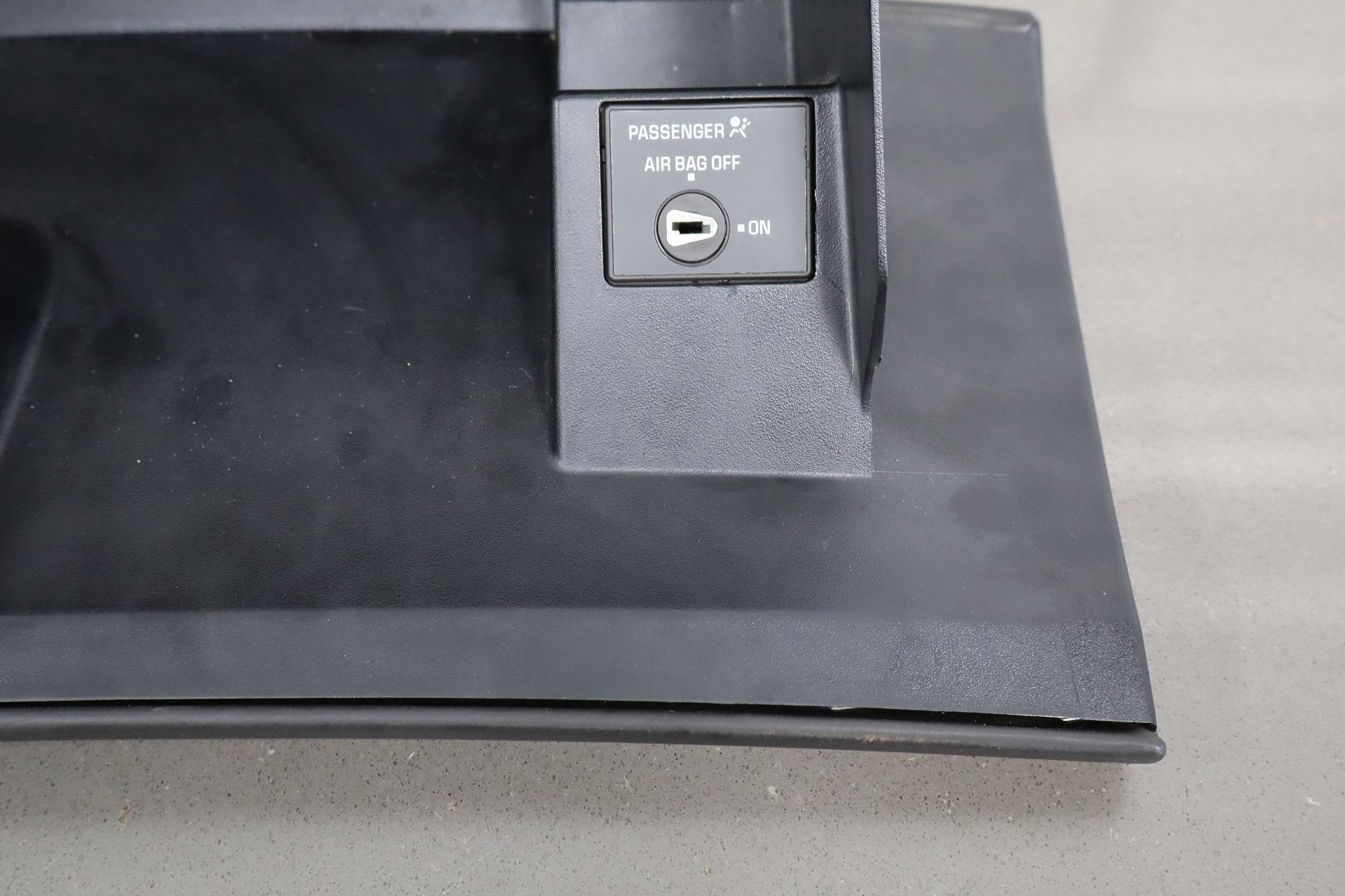 2006-2013 Chevrolet Corvette C6- Glove Box Black 19