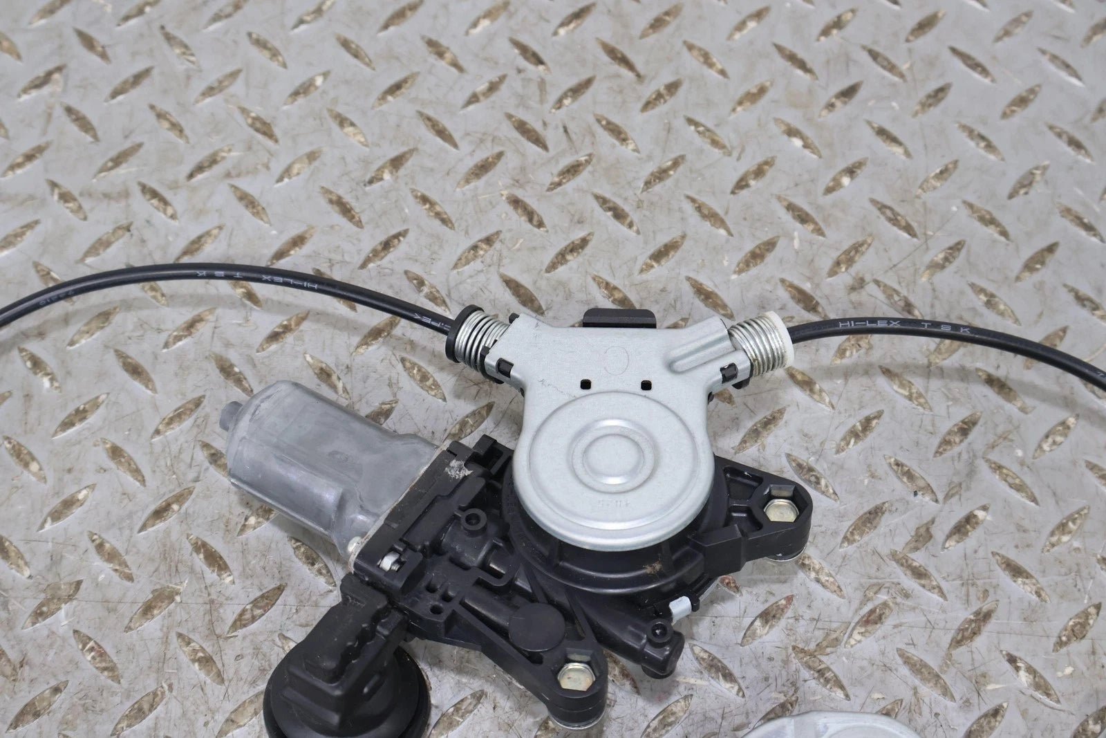 2006-2015 Mazda MX-5 Miata Right Front Door Regulator NE5158590A OEM