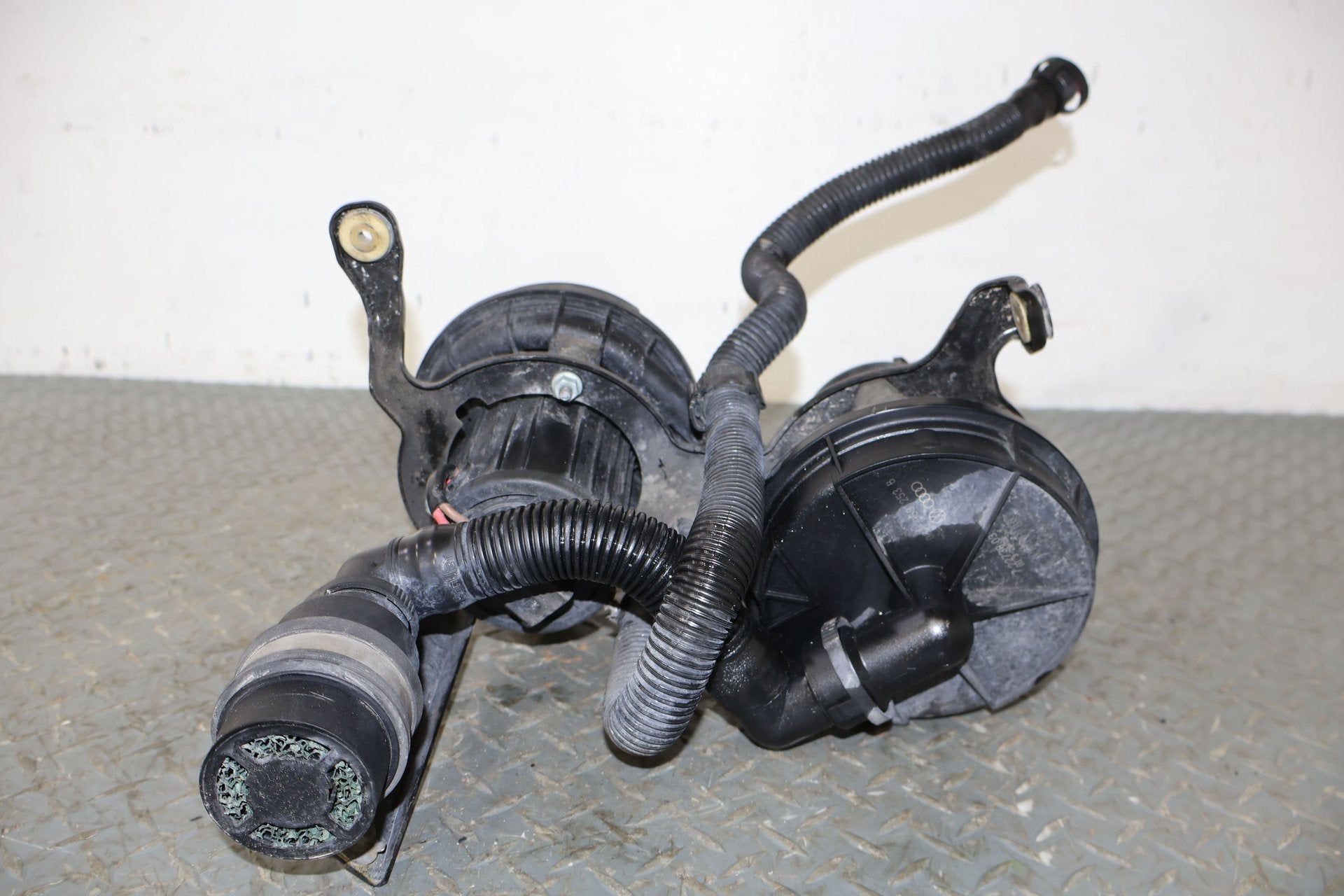 2006 Bentley Continental- Air Injection Pump