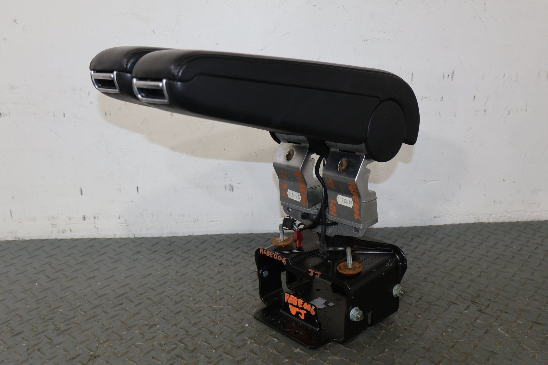 2006 Bentley Continental- Armrest