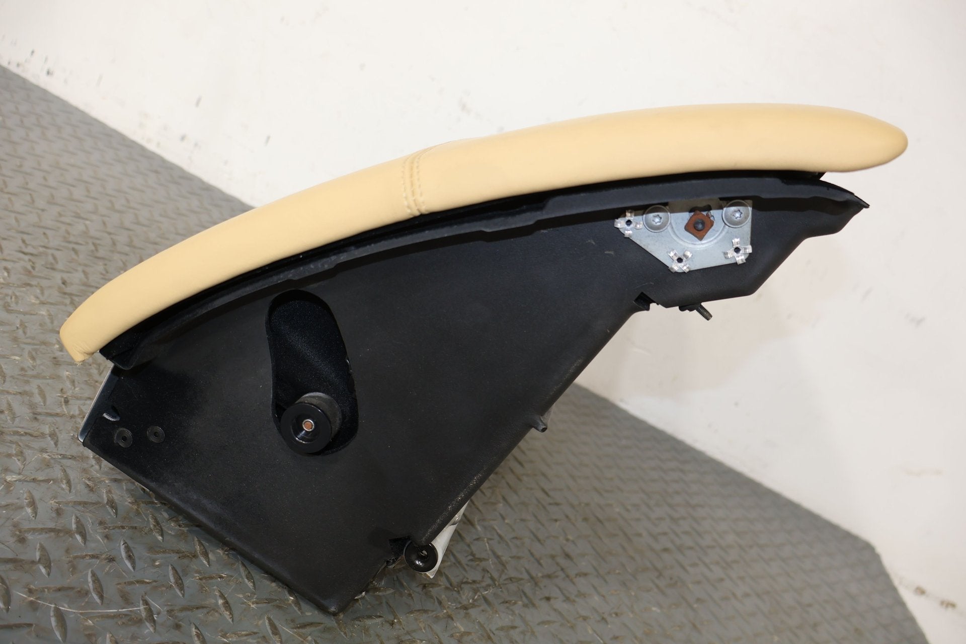 2006 Bentley Continental- Glove Box