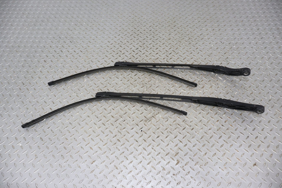 2006 Bentley Continental- Wiper Arm