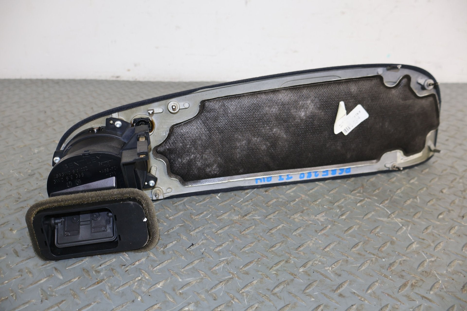 2006 BENTLY- Dash Vent