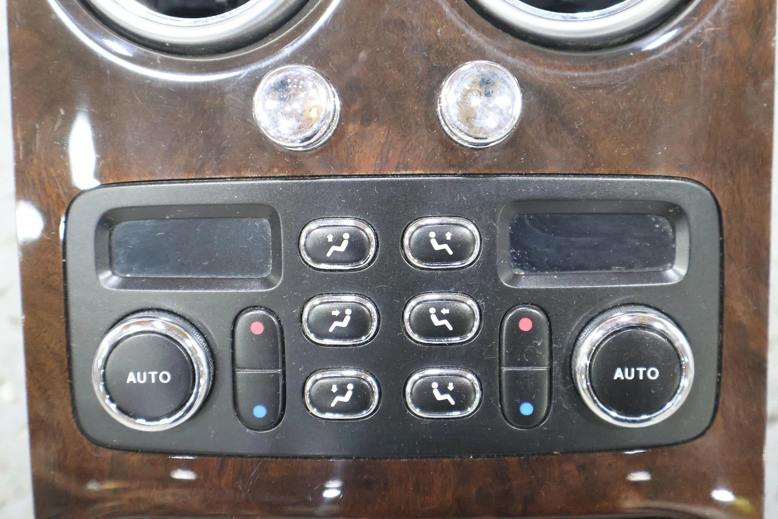 2006 BENTLY- Front Console