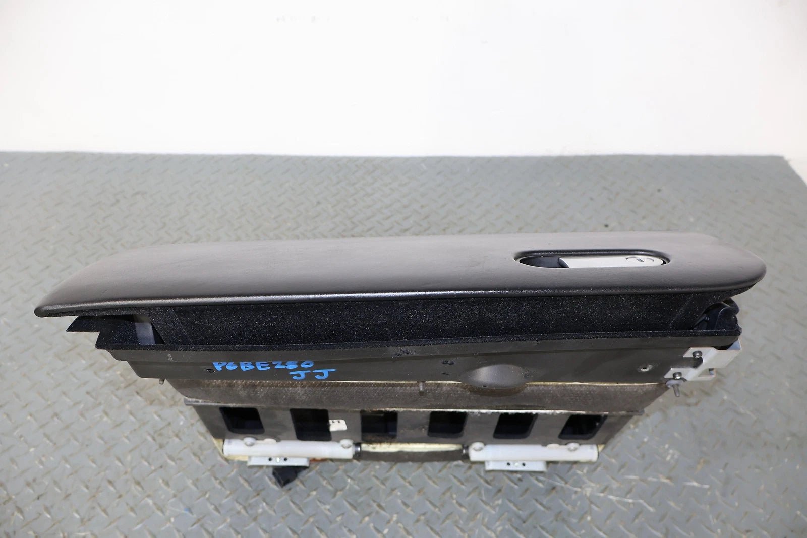 2006 BENTLY- Glove Box