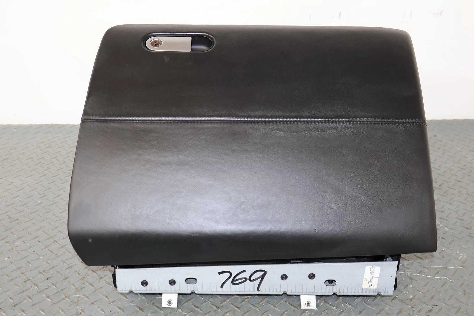 2006 BENTLY- Glove Box