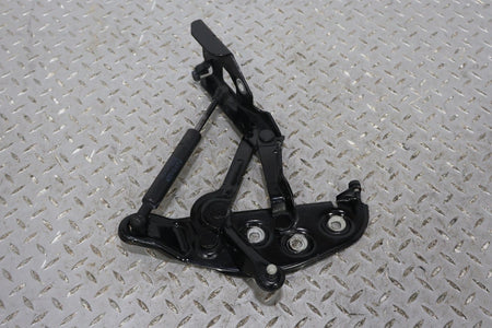 2006 BENTLY- Hood Hinge