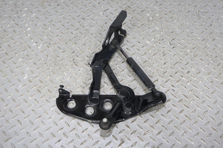 2006 BENTLY- Hood Hinge