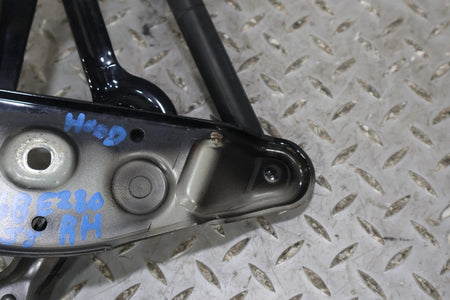 2006 BENTLY- Hood Hinge
