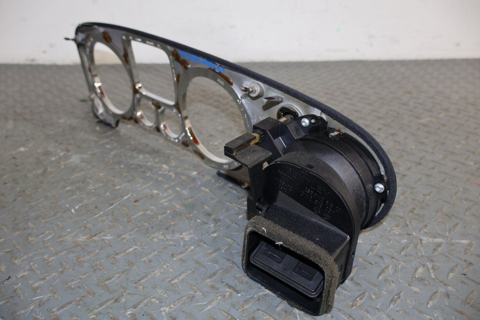 2006 BENTLY- Instrument Cluster Bezel