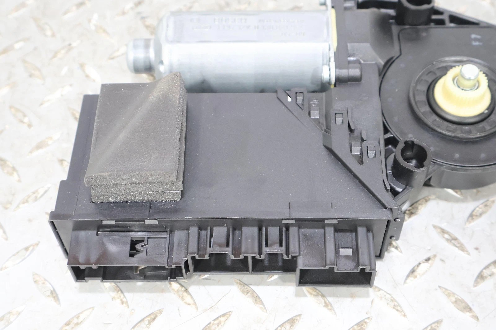 2006 BENTLY- Power Window Module