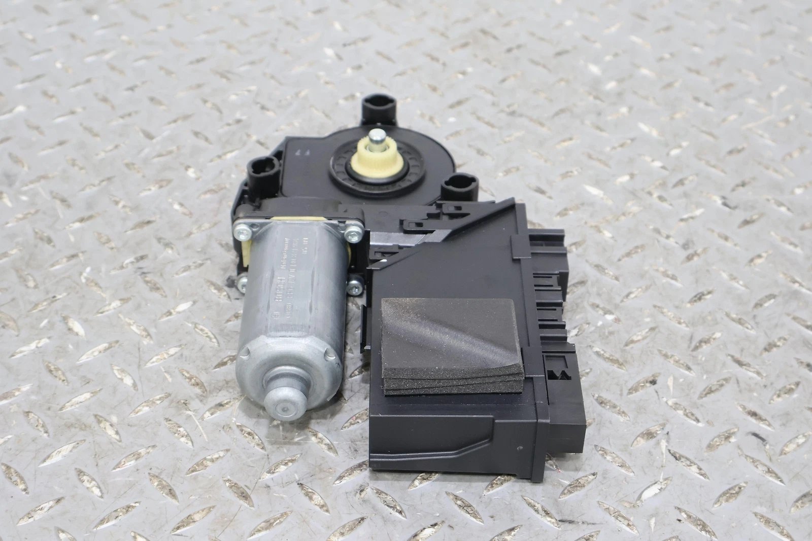 2006 BENTLY- Power Window Module