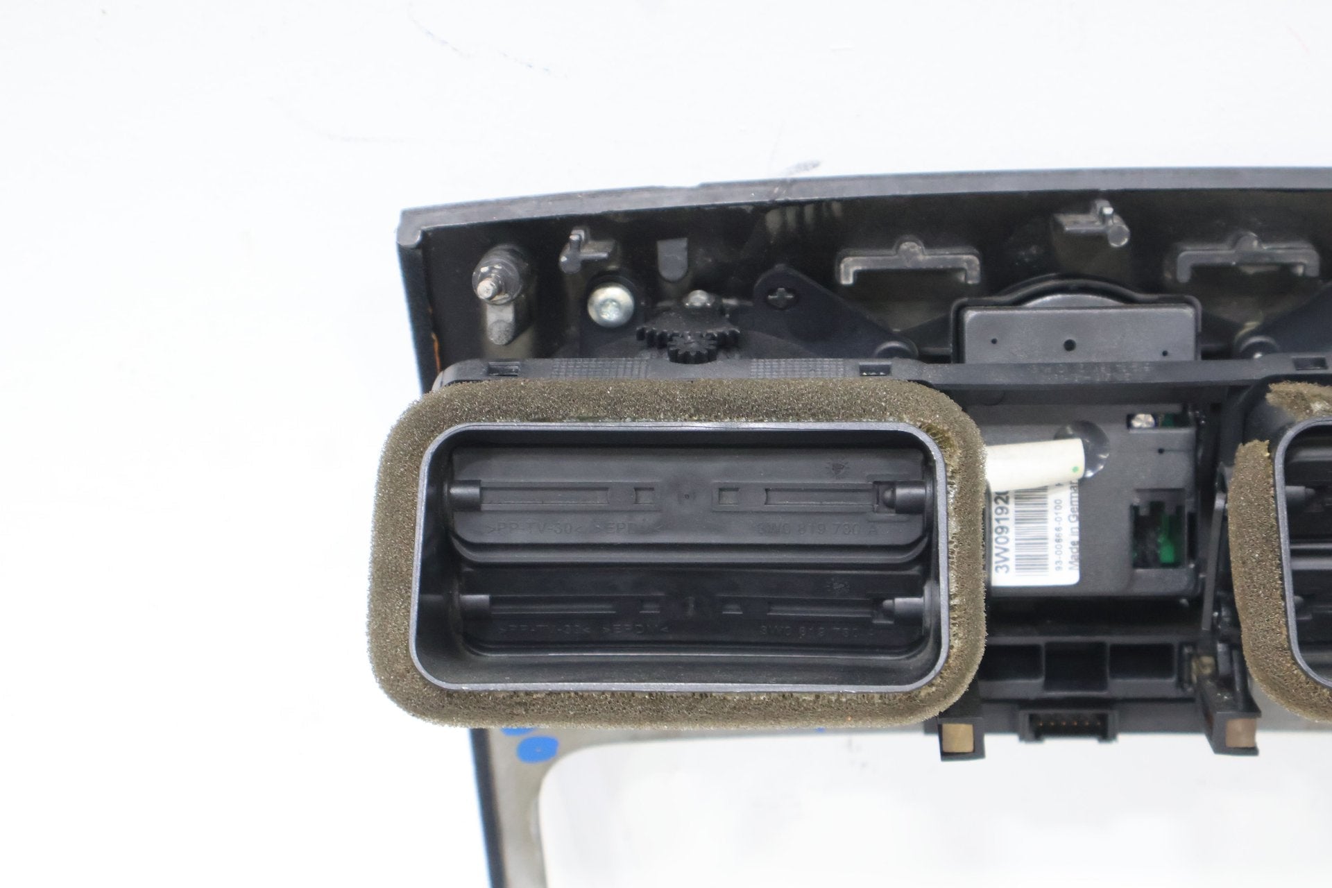 2006 BENTLY- Radio Bezel Trim