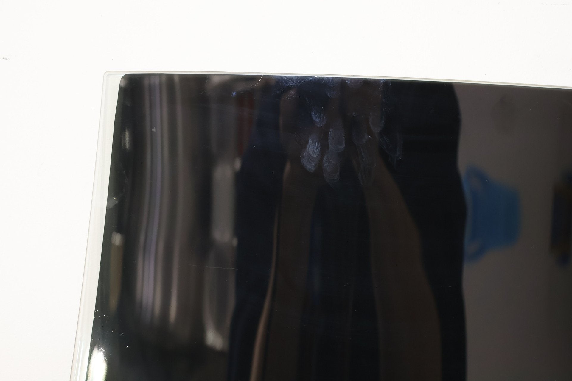 2006 BENTLY- Right Rear Door Window