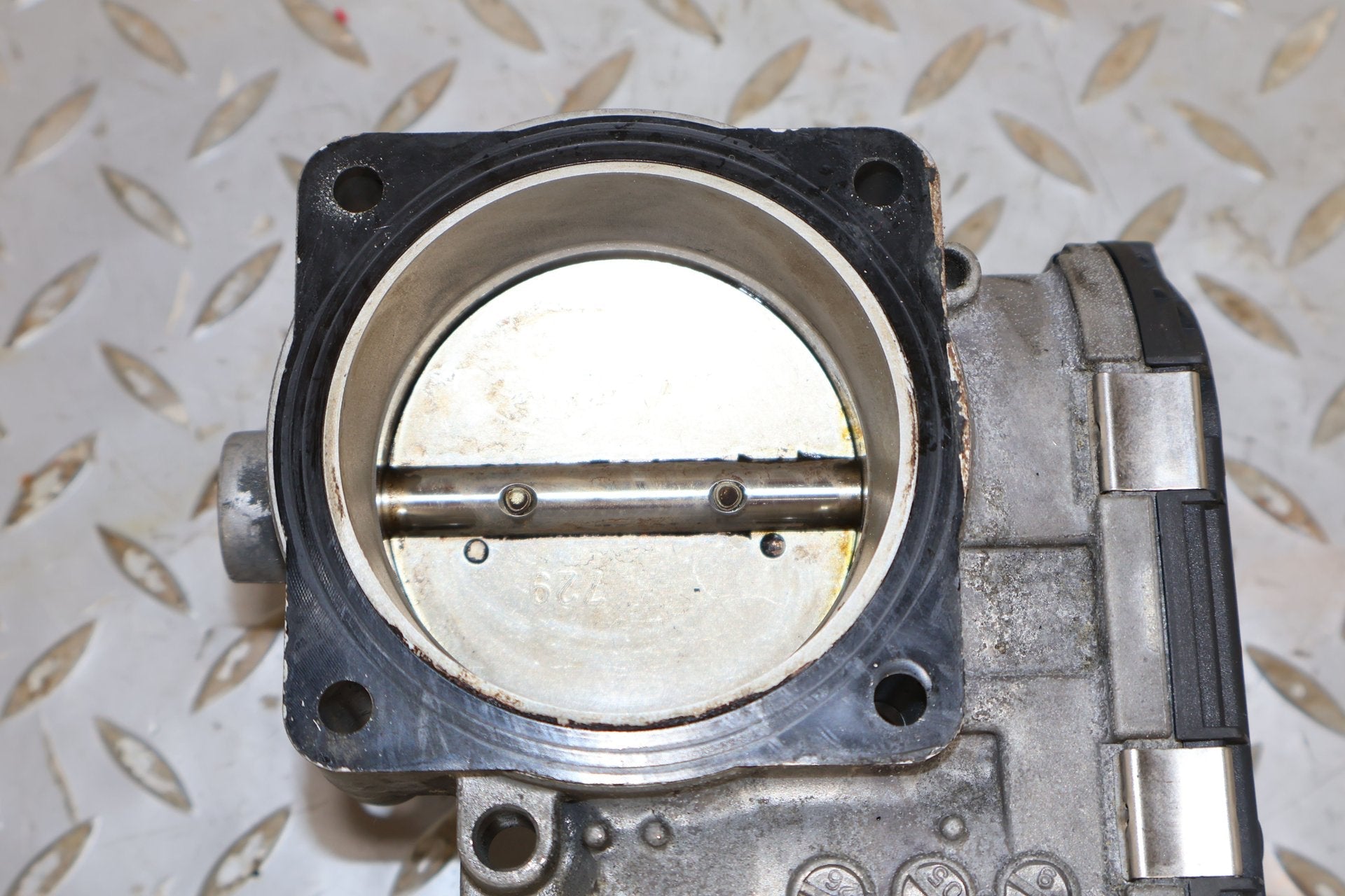2006 BENTLY- Throttle Body