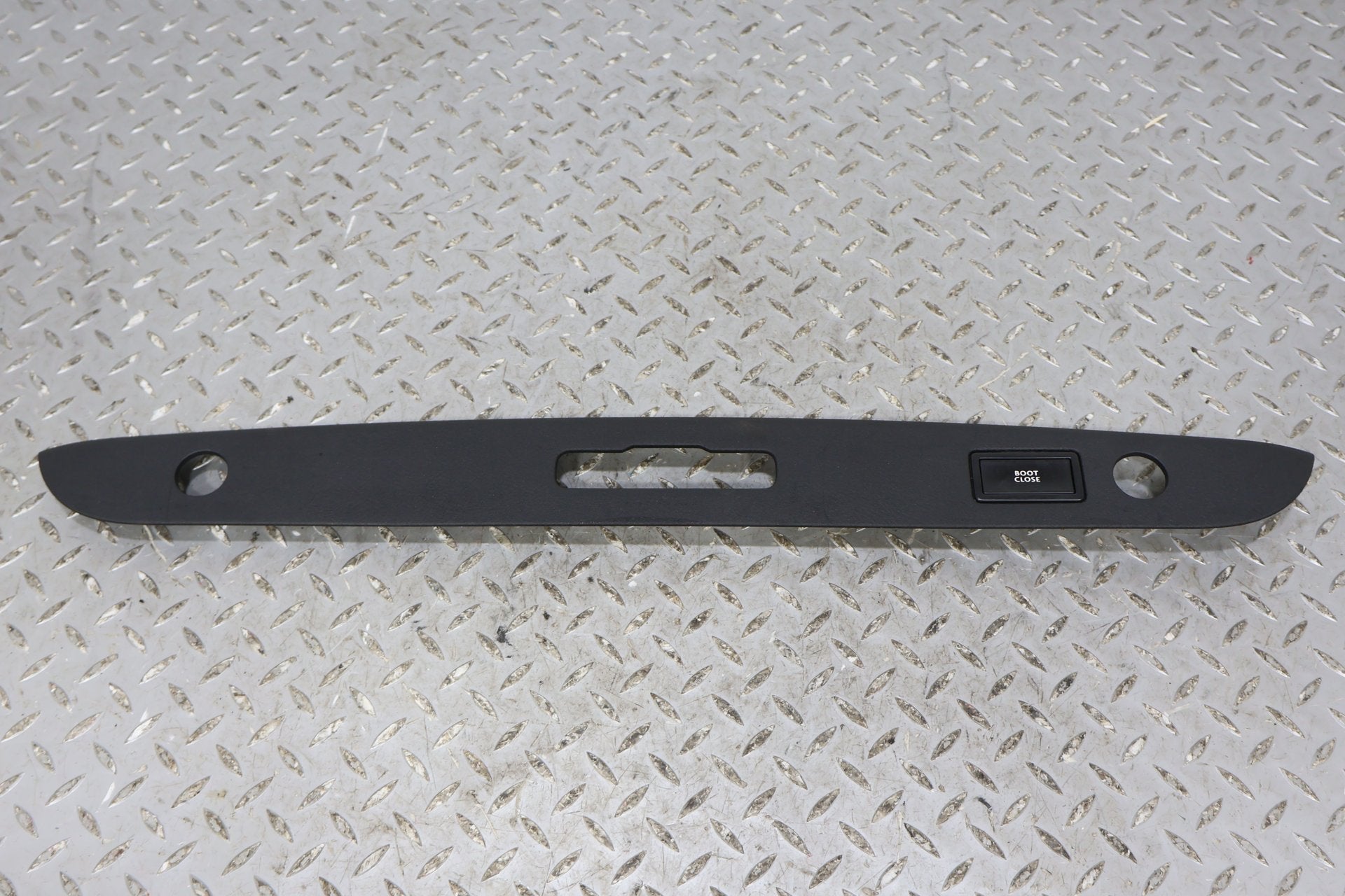 2006 BENTLY- Trim Panel