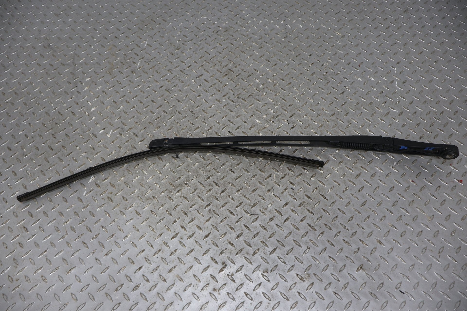 2006 BENTLY- Wiper Arm