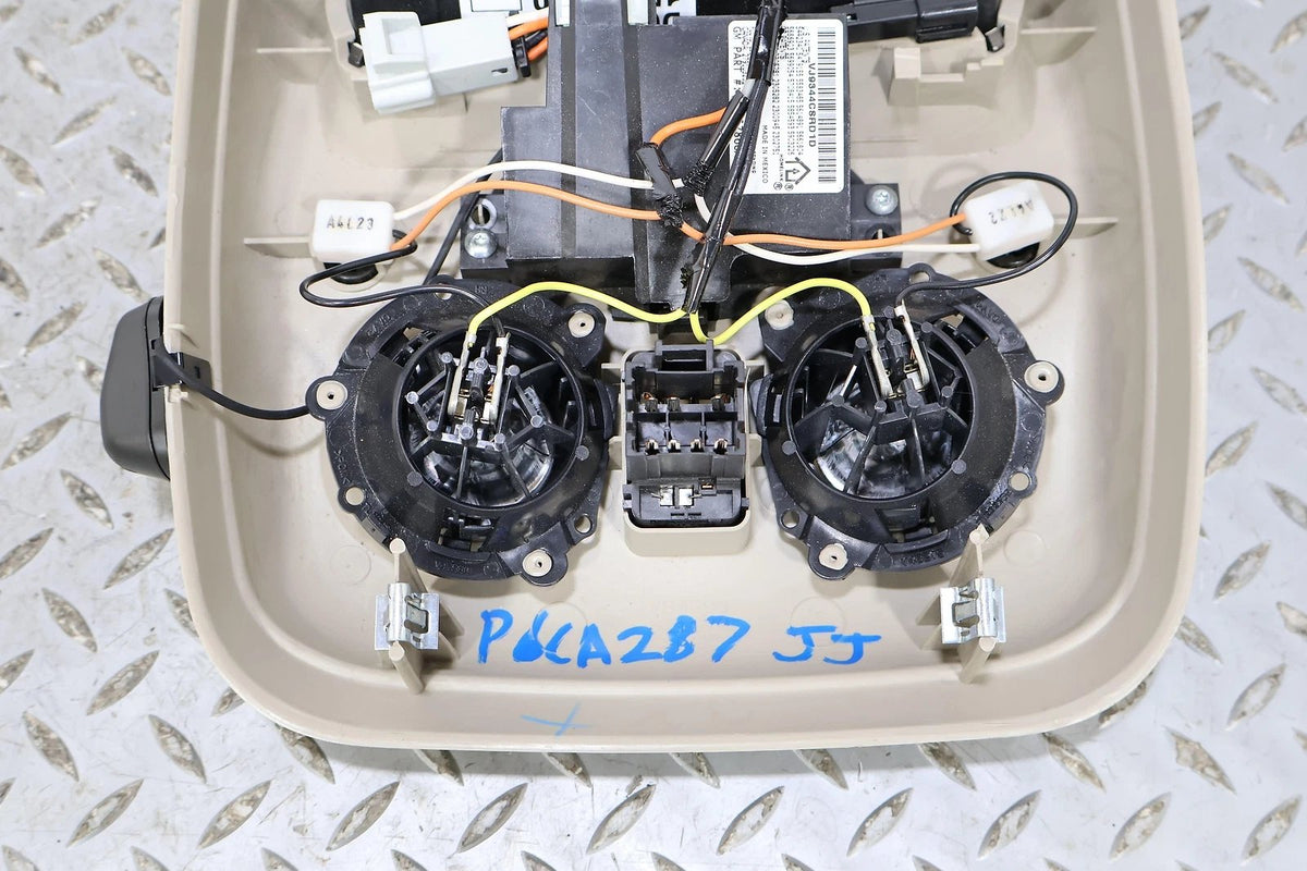 2006 Cadillac Escalade- Front Console