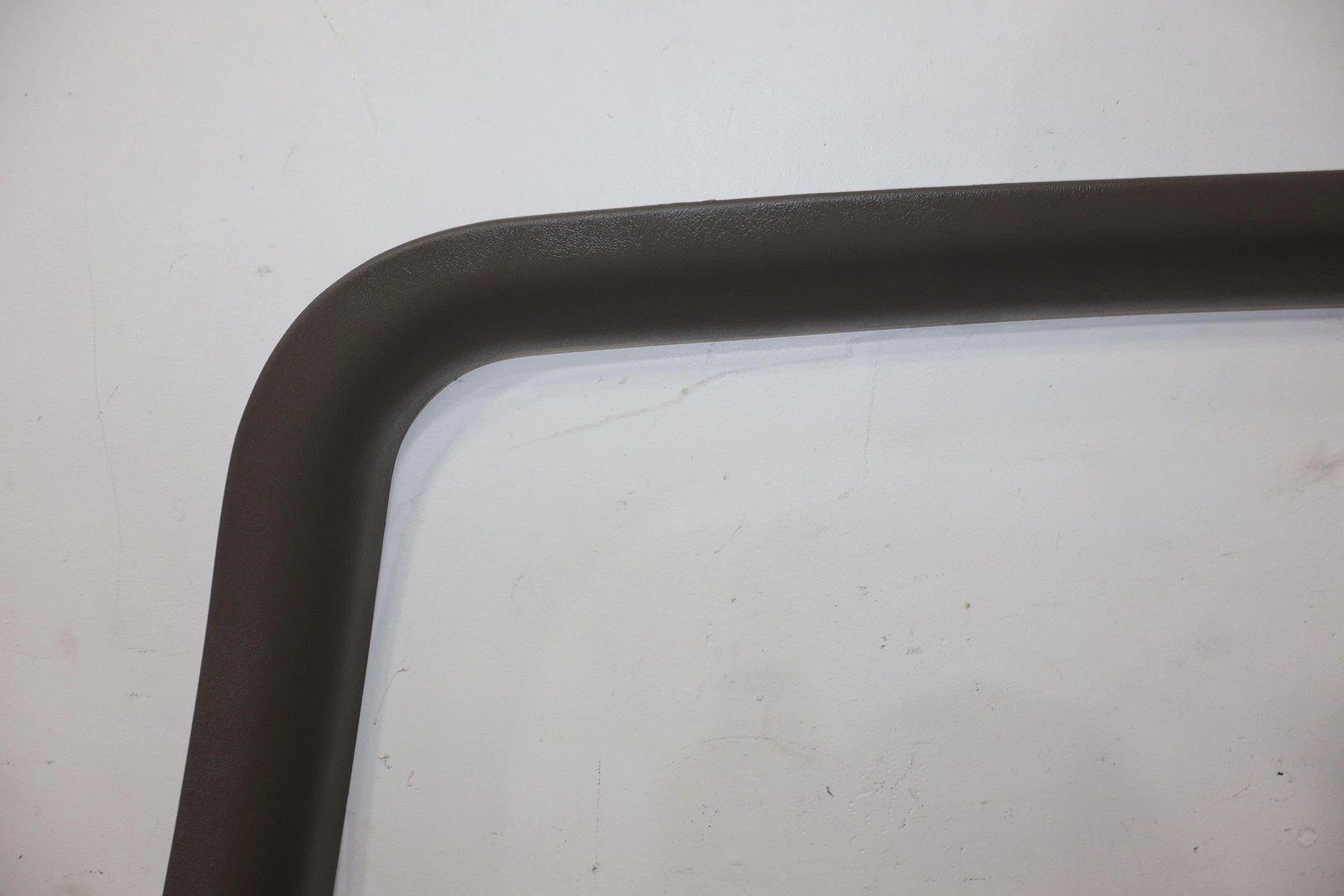 2006 Cadillac Escalade- Gate/Lid Trim Panel