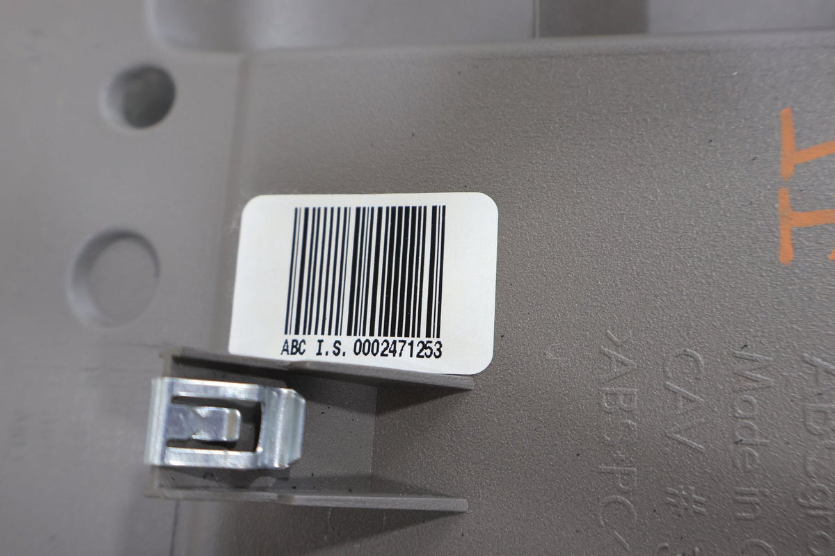 2006 Cadillac Escalade- Glove Box