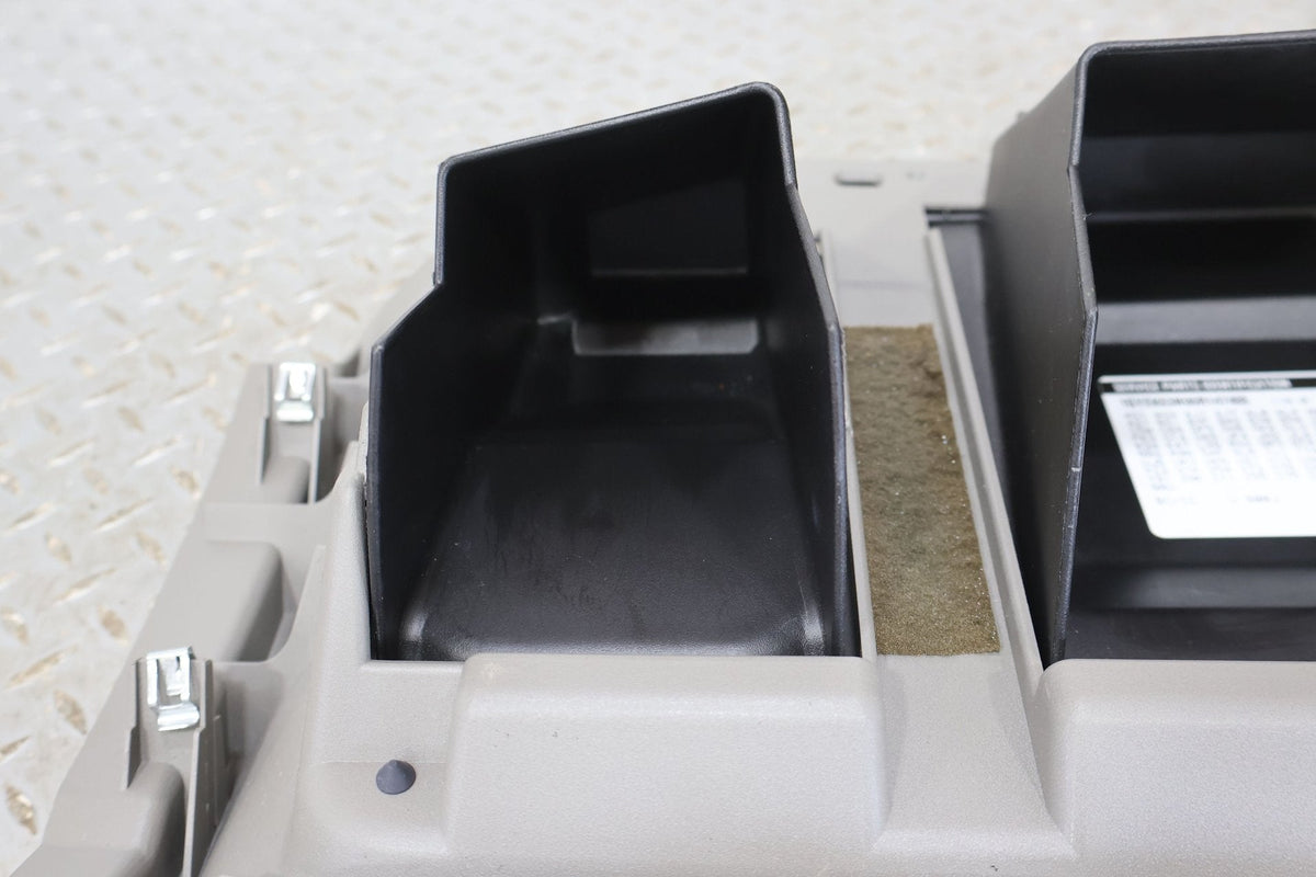 2006 Cadillac Escalade- Glove Box