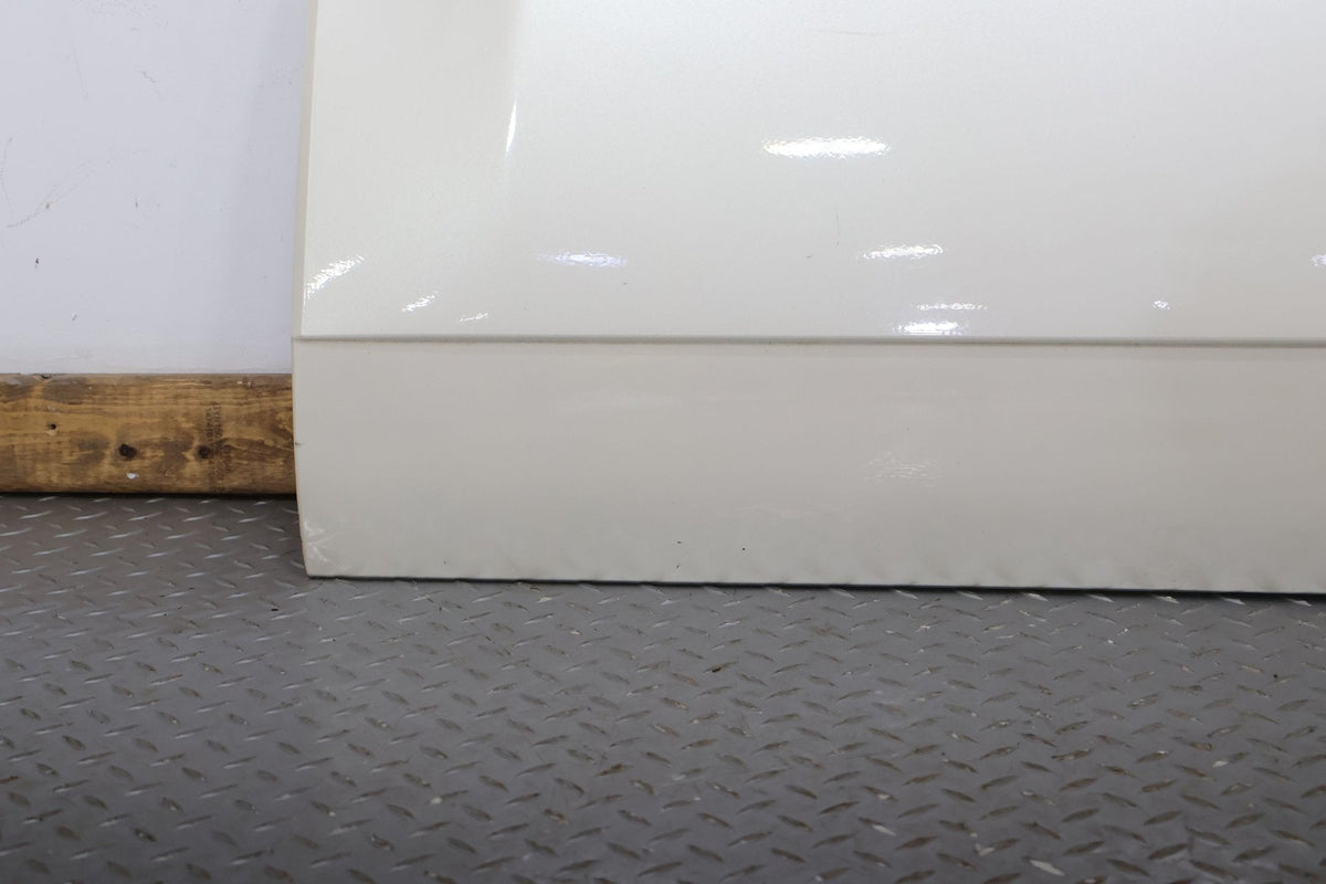 2006 Cadillac Escalade- REAR DOOR MOULDING
