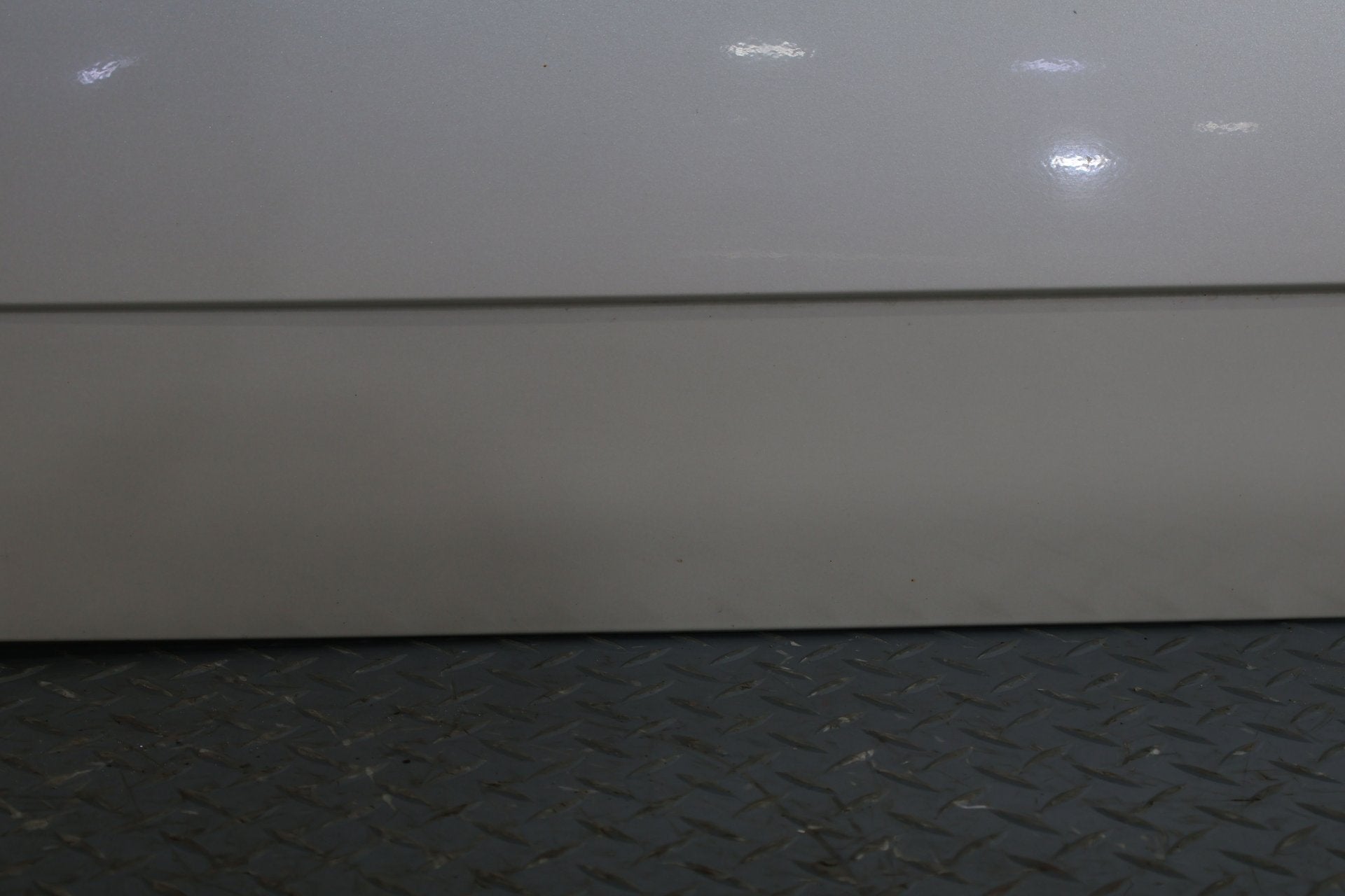2006 Cadillac Escalade- Right Rear Door Molding