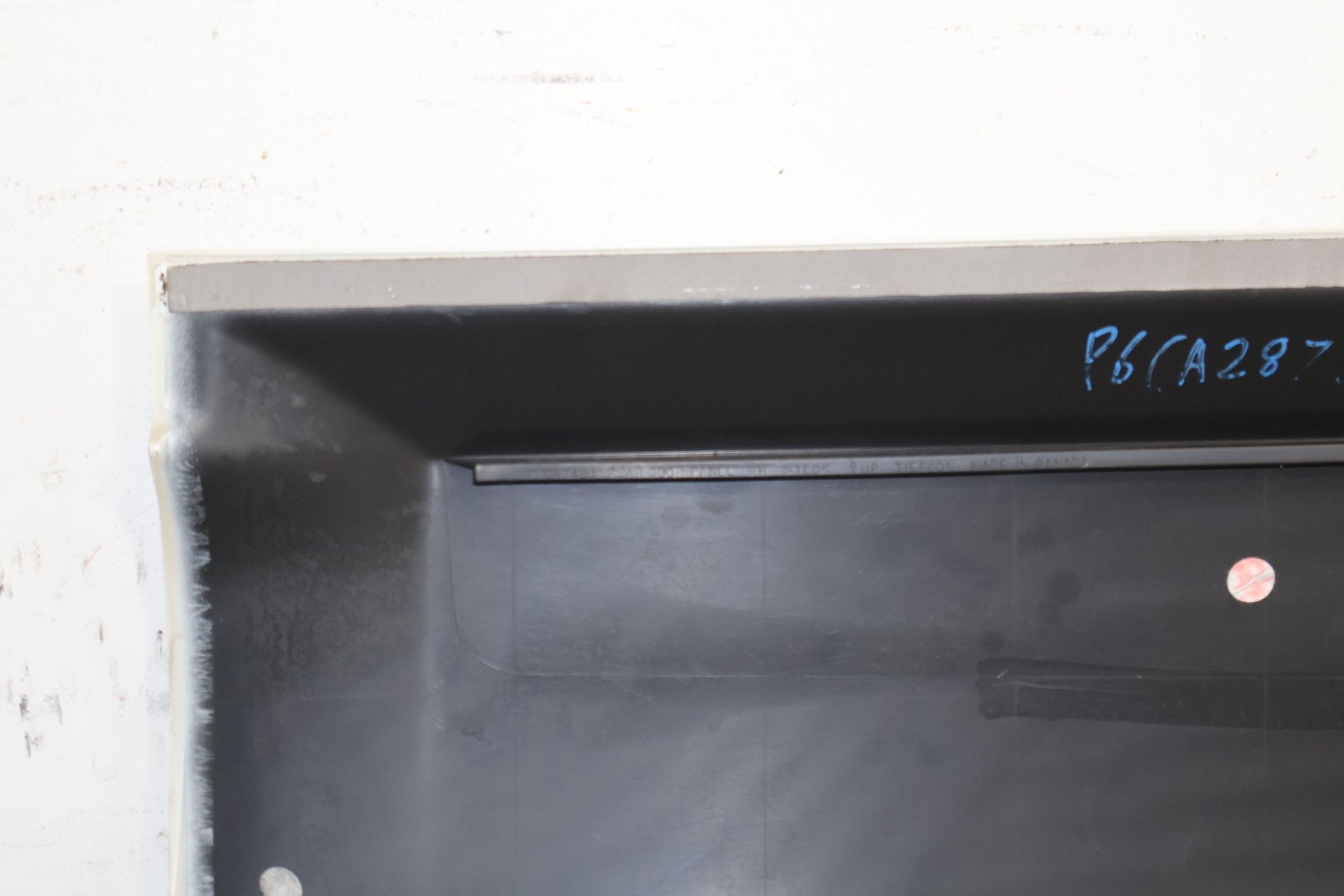 2006 Cadillac Escalade- Right Rear Door Molding