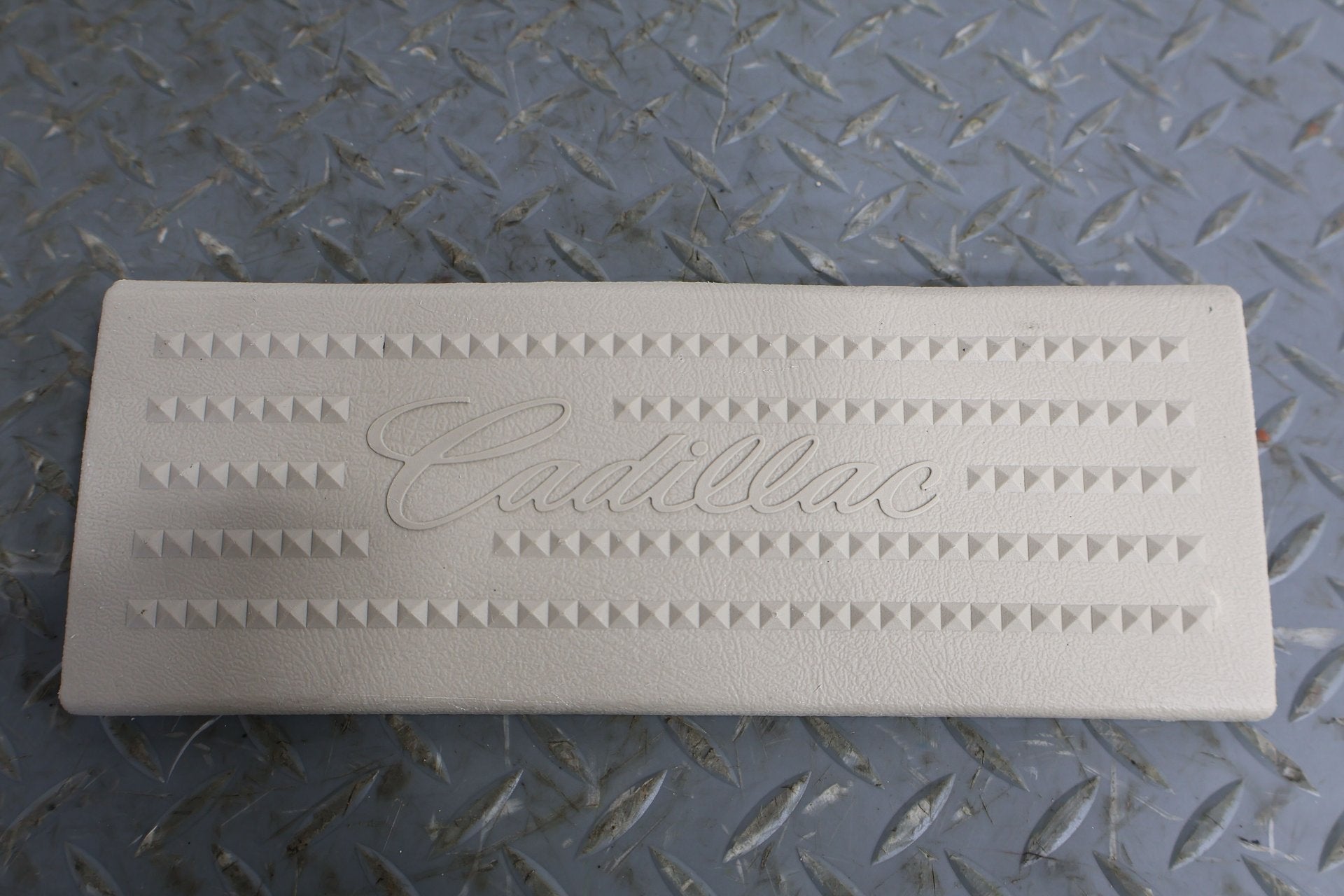 2006 Cadillac Escalade- Set x4- Sill Plates