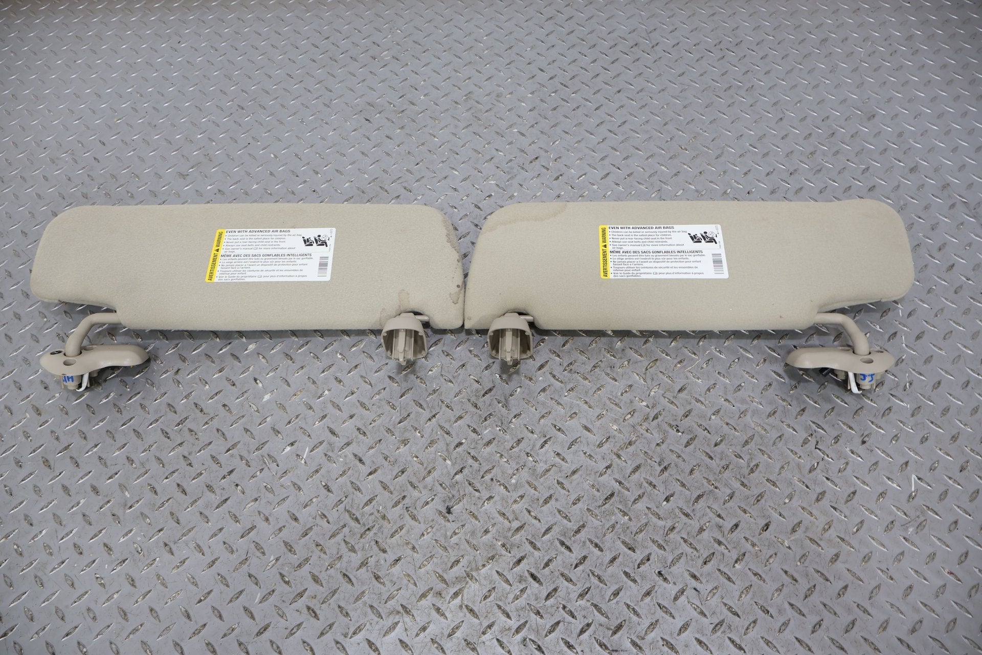 2006 Cadillac Escalade- Sun Visor