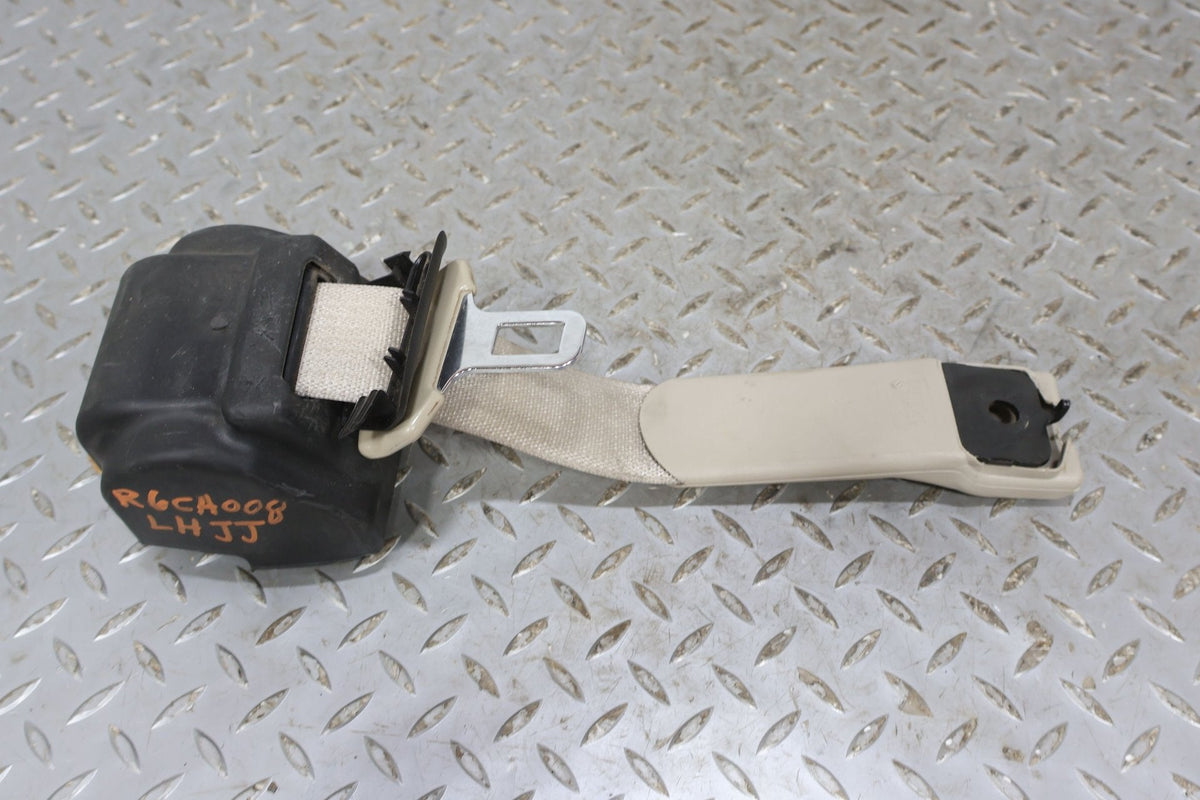 2006 Cadillac XLR- Front Seat Belt