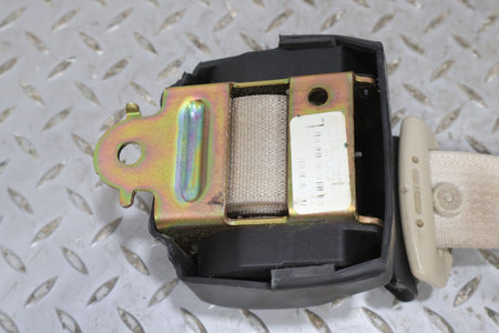 2006 Cadillac XLR- Front Seat Belt