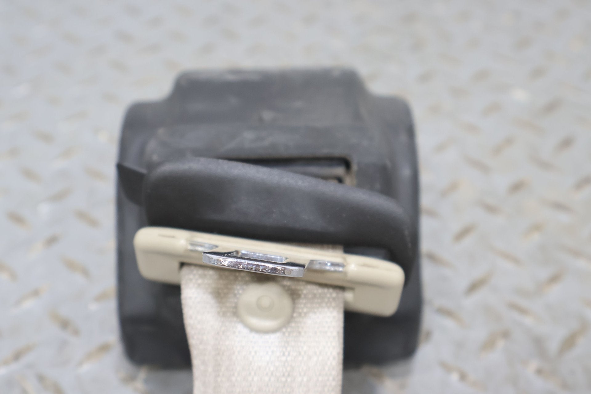 2006 Cadillac XLR- Front Seat Belt