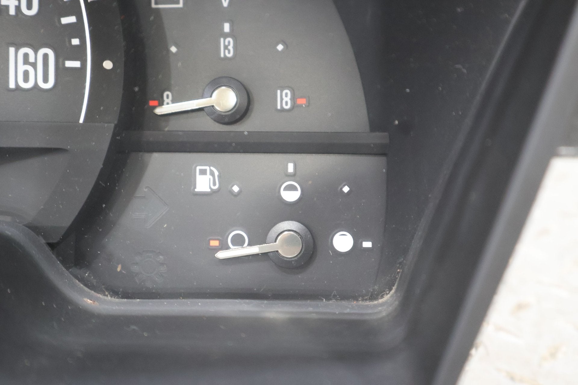 2006 Cadillac XLR- Speedometer
