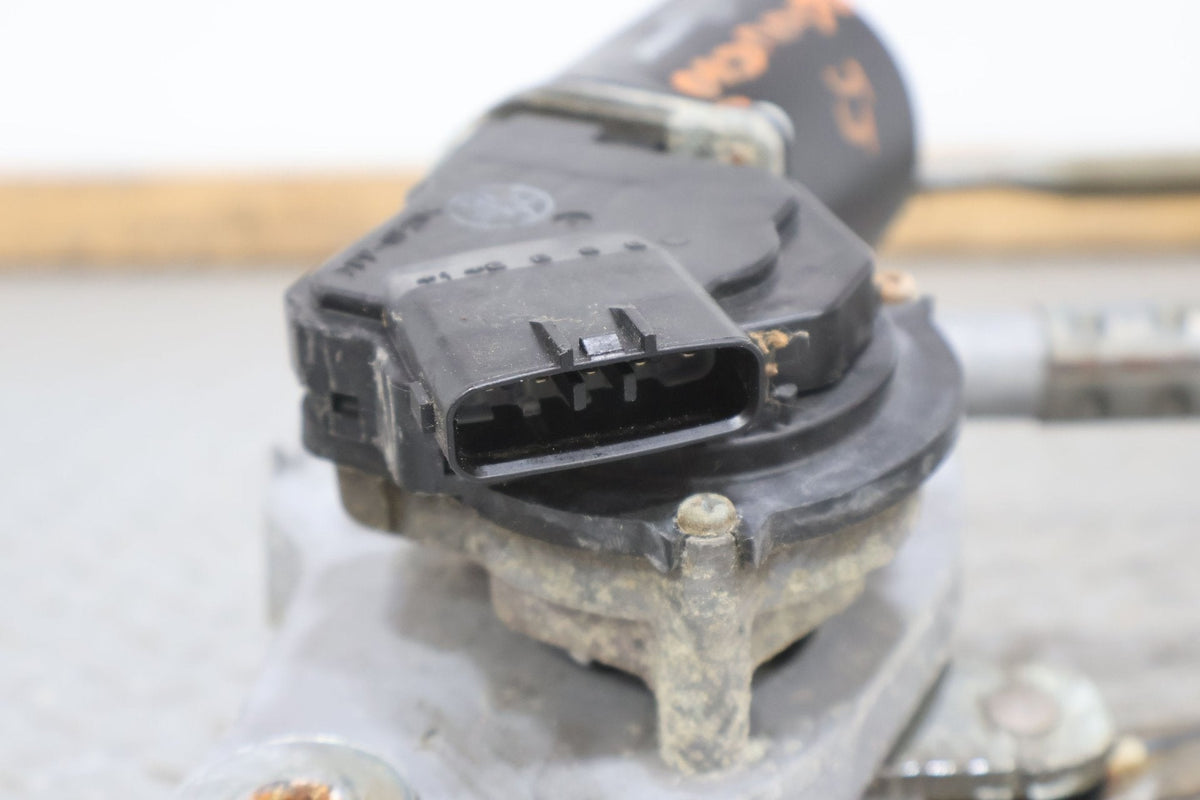 2006 Cadillac XLR- Wiper Linkage