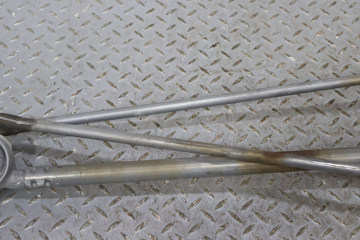 2006 Cadillac XLR- Wiper Linkage