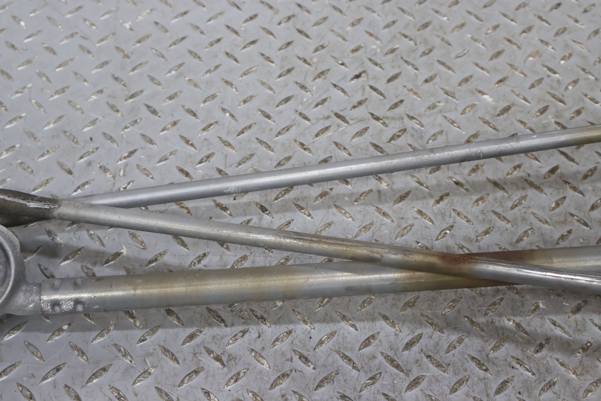 2006 Cadillac XLR- Wiper Linkage