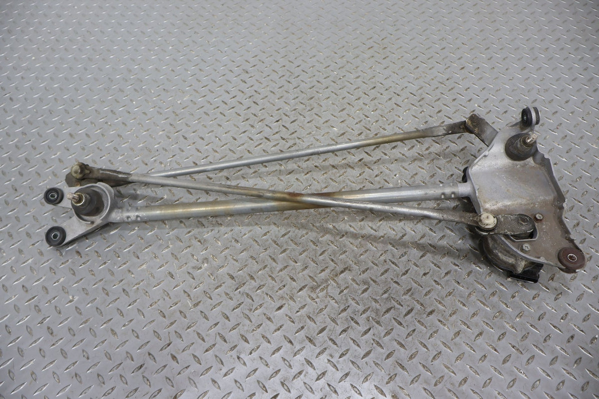 2006 Cadillac XLR- Wiper Linkage