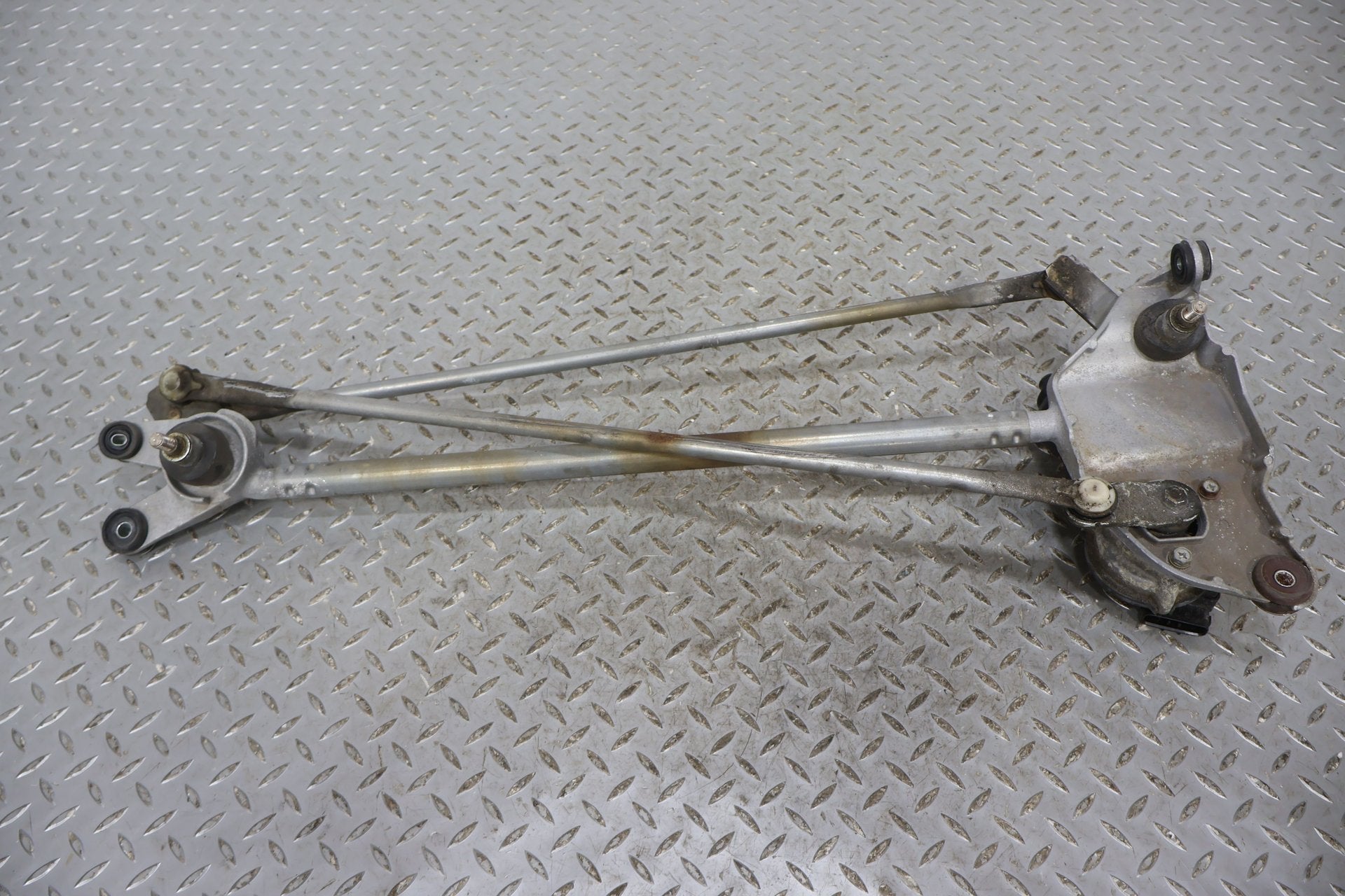 2006 Cadillac XLR- Wiper Linkage