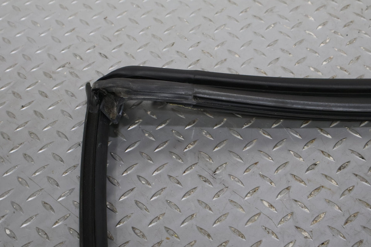 2006 Chevrolet Corvette C6- Windshield Weatherstrip Seal 20774936