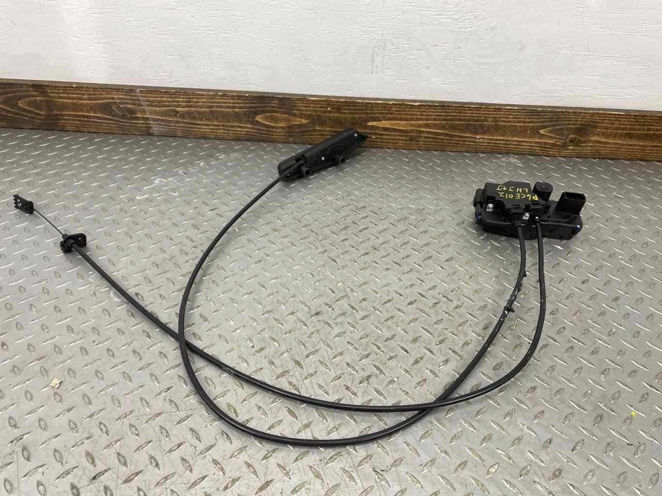 2006 Chevrolet Corvette- Left Front Door Latch