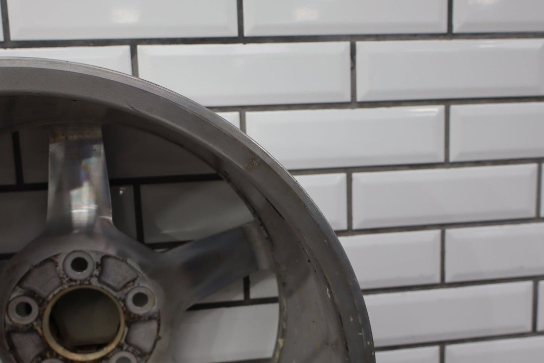 2006 Chevrolet Corvette Single 18x8.5 FRONT Wheel 9596950