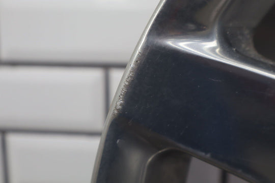 2006 Chevrolet Corvette Single 18x8.5 FRONT Wheel 9596950