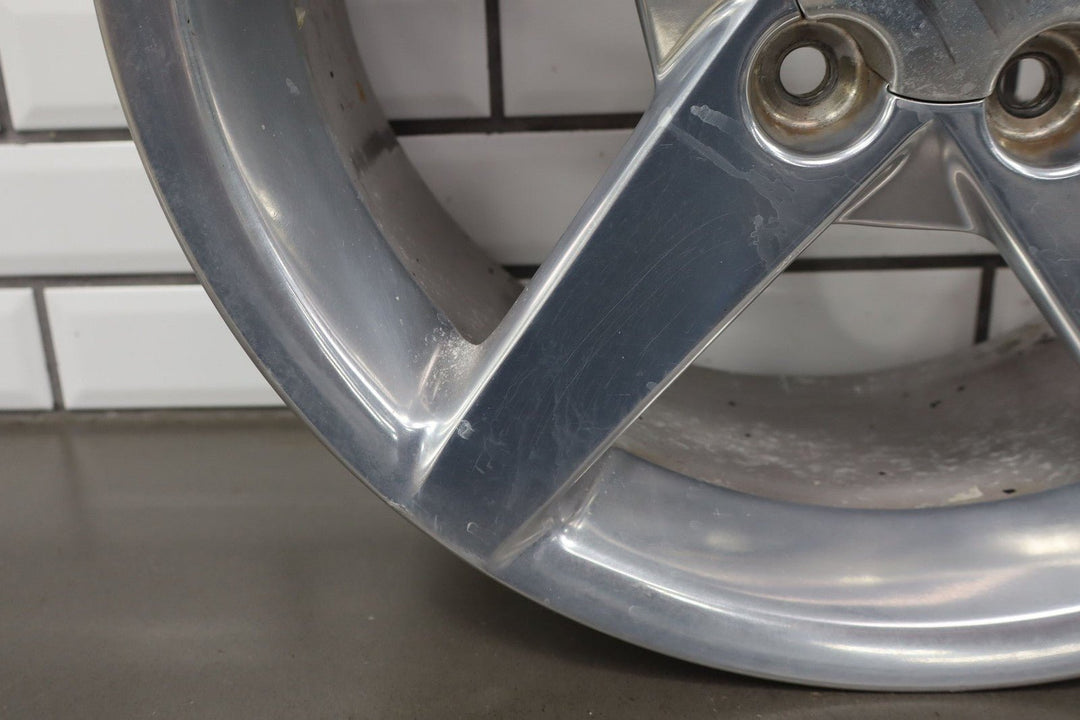 2006 Chevrolet Corvette Single 18x8.5 FRONT Wheel 9596950