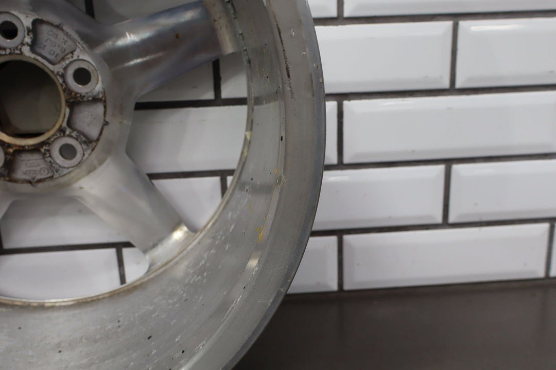 2006 Chevrolet Corvette Single 18x8.5 FRONT Wheel 9596950