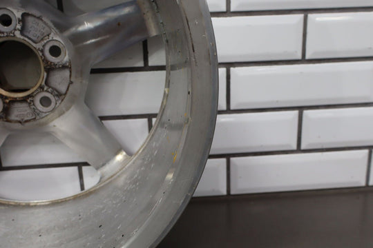 2006 Chevrolet Corvette Single 18x8.5 FRONT Wheel 9596950