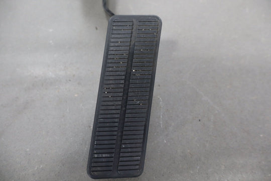 2006 Chevrolet Corvette Throttle Pedal Assembly 19417903