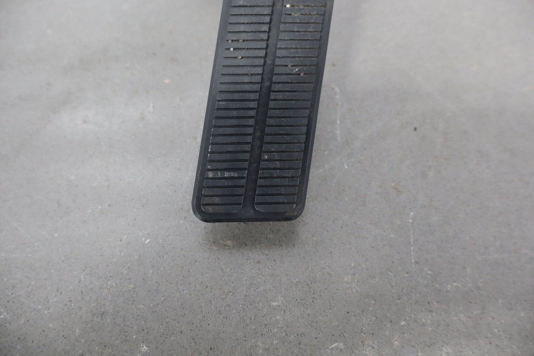 2006 Chevrolet Corvette Throttle Pedal Assembly 19417903