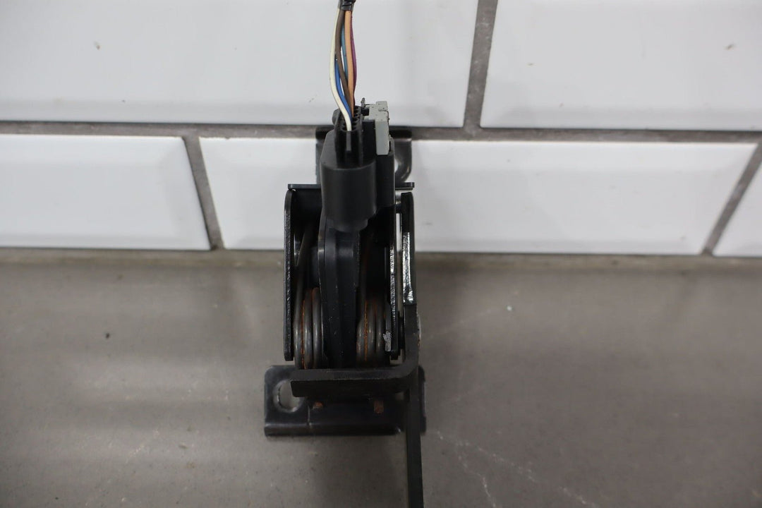2006 Chevrolet Corvette Throttle Pedal Assembly 19417903